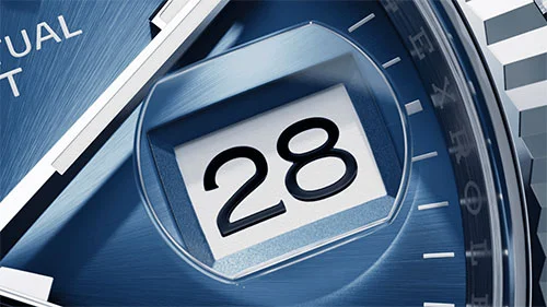 The Cyclops lens An optimized reading